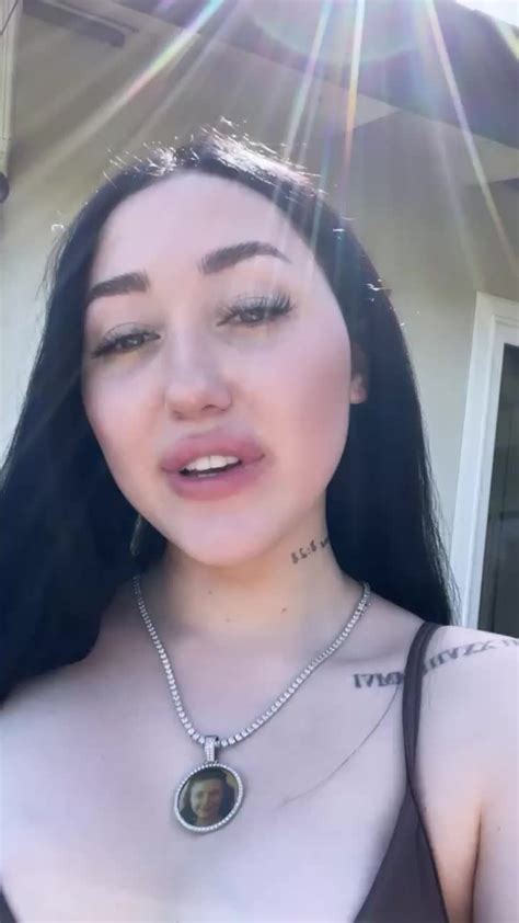 noah cyrus facebook